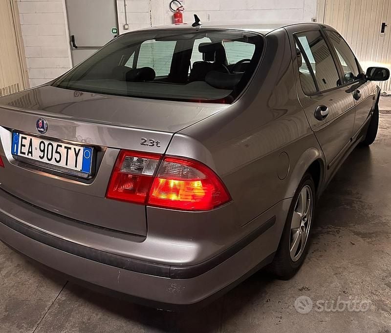 Usata Saab 9-5 185 CV (136 kW) 2003 Grigio Berlina