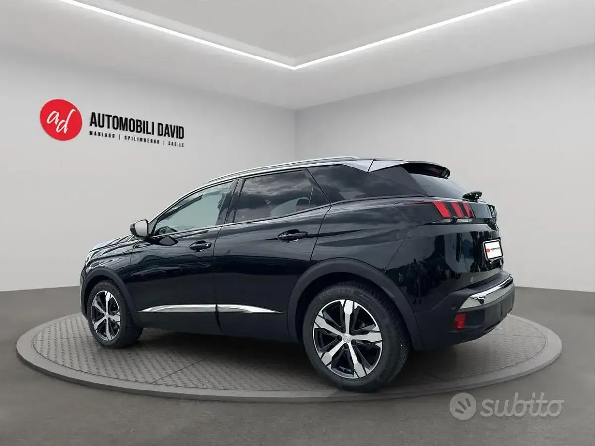 Usata Peugeot 3008 GT-line 120 CV (88 kW) 2018 Nero SUV