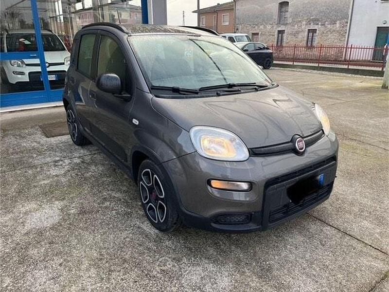 Usata Fiat Panda City Life 69 CV (50 kW) 2021 Grigio Utilitaria