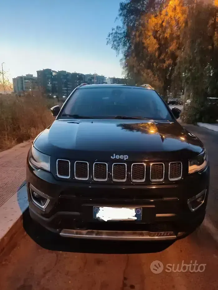 Usata Jeep Compass Limited 120 CV (88 kW) 2020 Nero SUV