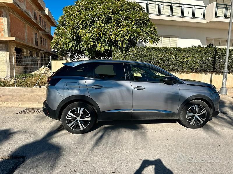 Usata Peugeot 3008 Allure 131 CV (96 kW) 2023 SUV