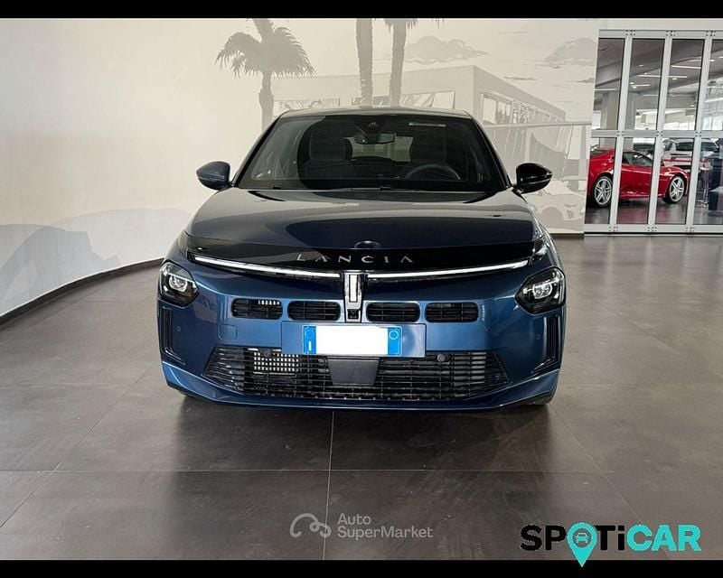 Usata Lancia Ypsilon 99 CV (72 kW) 2025 Blu Utilitaria