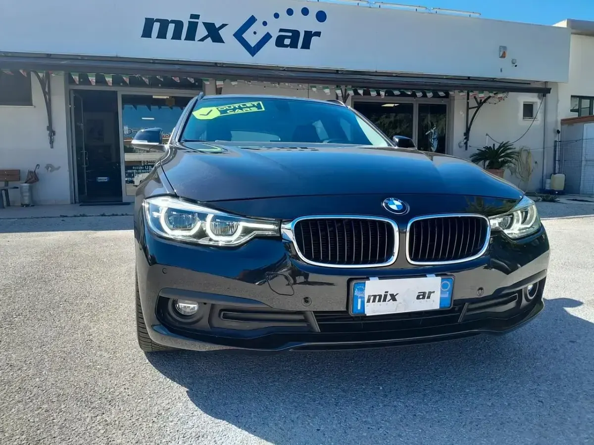 Usata BMW 320 190 CV (139 kW) 2019 Nero Berlina