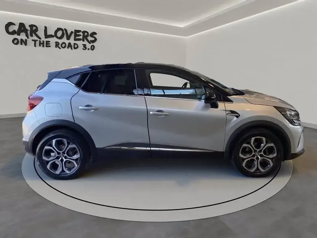 Usata Renault Captur Zen 101 CV (74 kW) 2023 Ype bestyle varsavia SUV