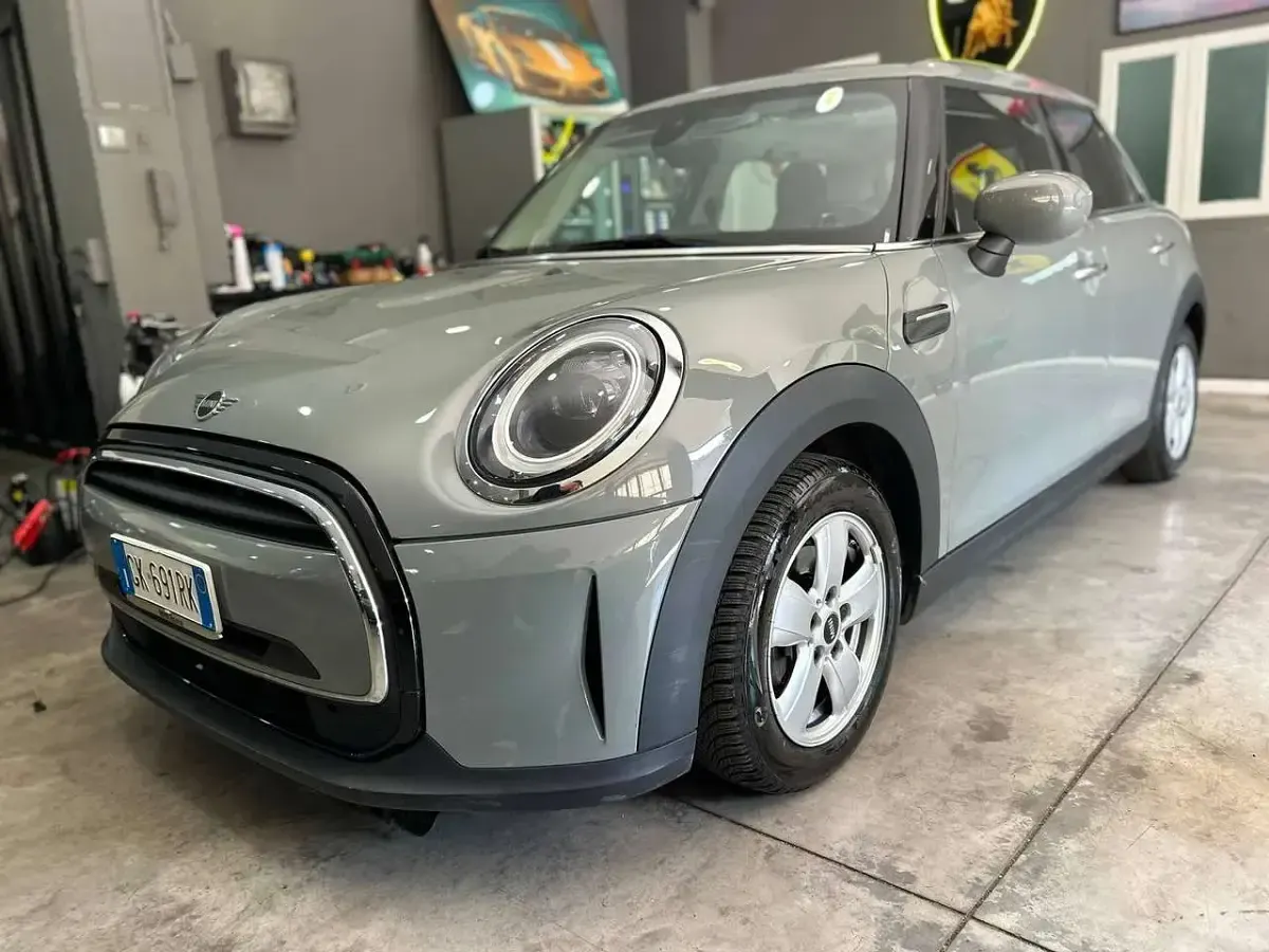 Usata Mini ONE Essential 102 CV (75 kW) 2022 Grigio Utilitaria