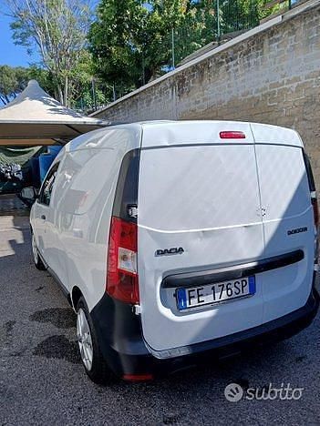 Gebraucht Dacia Dokker 75 PS (55 kW) 2016 Van / Kleinbus