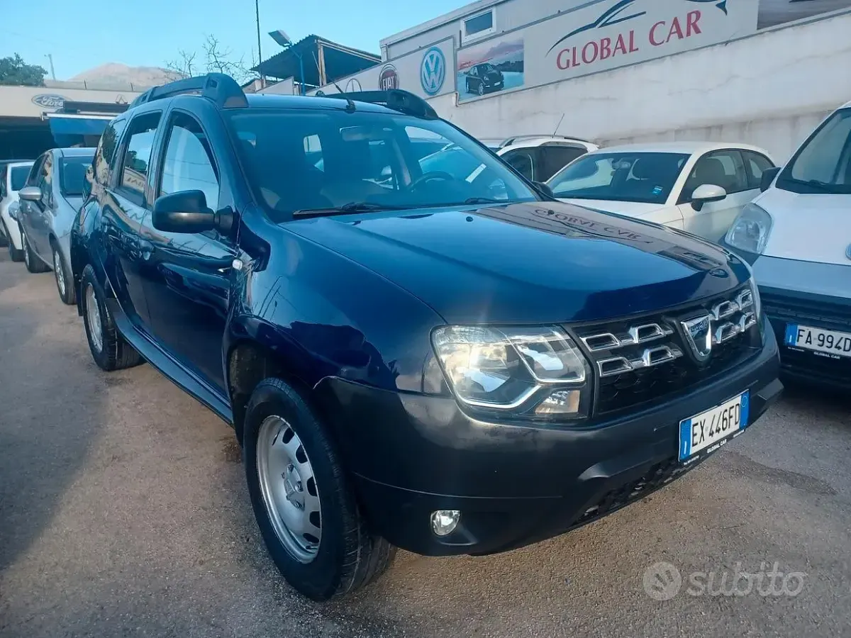 Usata Dacia Duster Ambiance 109 CV (80 kW) 2014 Bluazzurro SUV