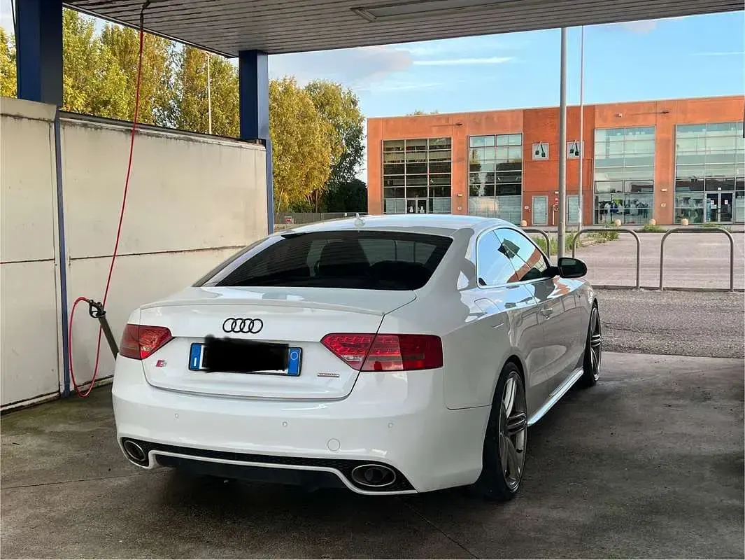 Usata Audi A5 Ambiente 170 CV (125 kW) 2011 Coupé