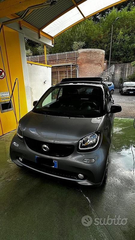 Usata 2018 Smart ForTwo Coupé Cabrio | 18.500 € (Cara) - Immagine 1/4
