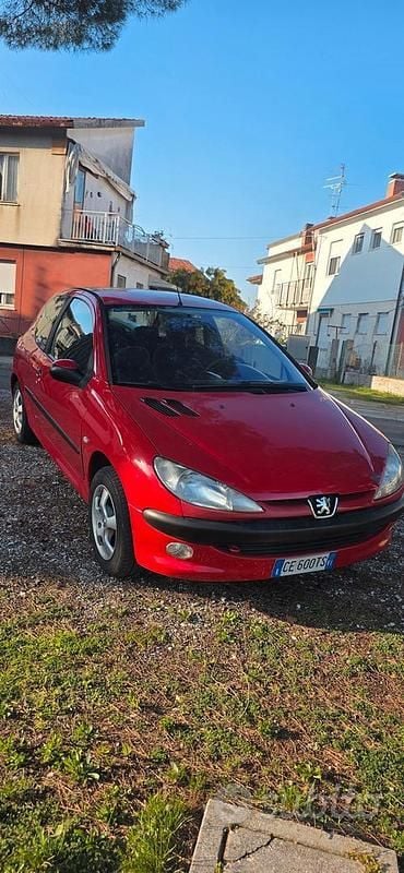 Usata Peugeot 206 2003 Rosso Berlina