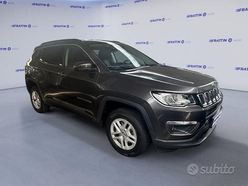 Usata Jeep Compass Longitude 140 CV (102 kW) 2019 Grigio scuro SUV