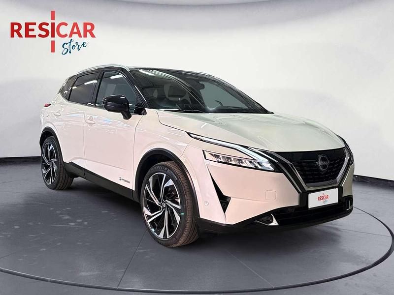 Usata Nissan Qashqai Tekna+ 158 CV (116 kW) 2023 Bianco / tetto nero SUV