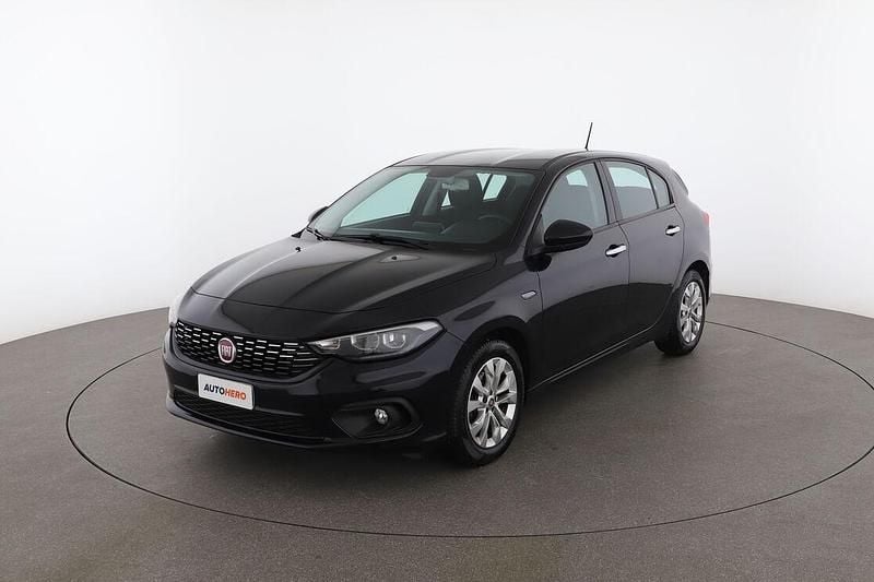 Nero Usata 2019 Fiat Tipo Lounge Tre volumi | 10.799 € (Cara) - Immagine 1/4