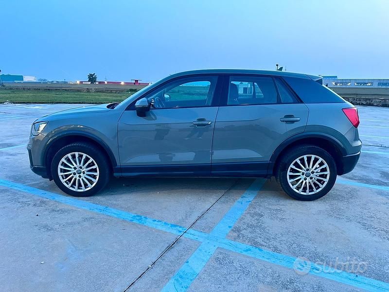 Usata Audi Q2 116 CV (85 kW) 2018 Grigio SUV