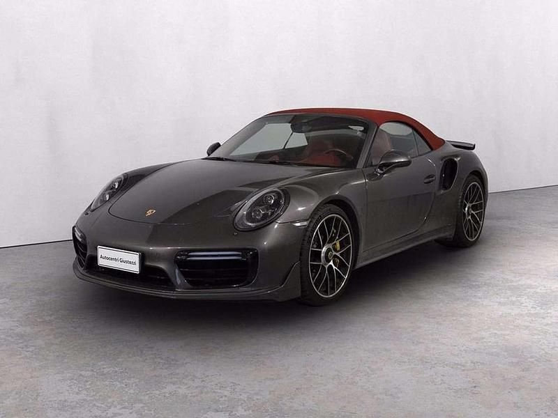 Usata Porsche 911 Turbo S Cabriolet 581 CV (427 kW) 2016 Grigio Cabrio