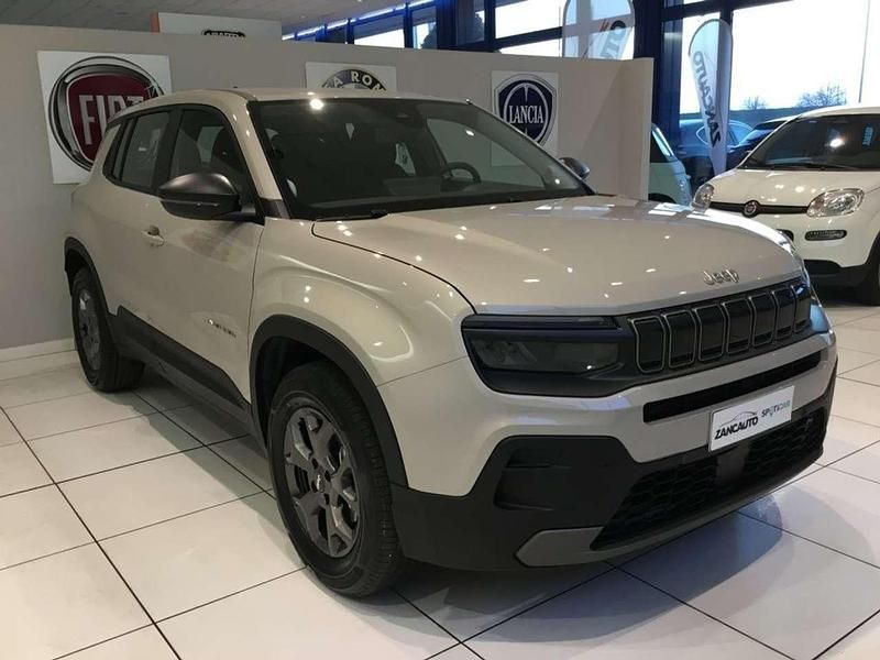 Nuova Jeep Avenger Longitude 101 CV (74 kW) 2025 Grigio SUV