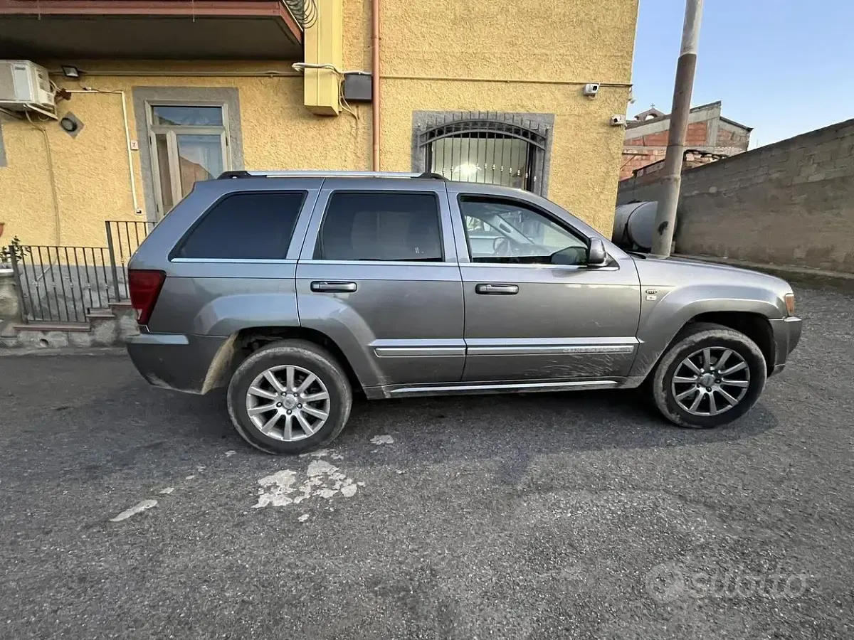 Usata Jeep Cherokee 218 CV (160 kW) 2008 SUV