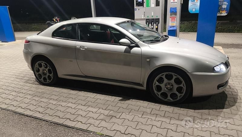 Usata Alfa Romeo GT Progression 150 CV (110 kW) 2008 Grigio Coupé
