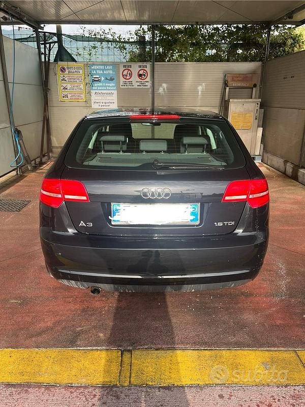 Usata Audi A3 102 CV (75 kW) 2010 Nero Utilitaria