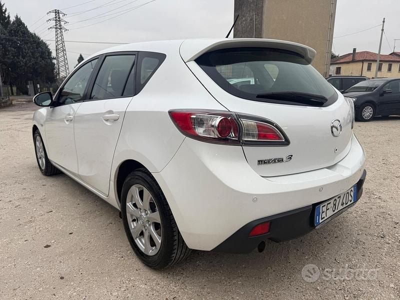 Usata Mazda 3 150 CV (110 kW) 2011 Bianco Berlina