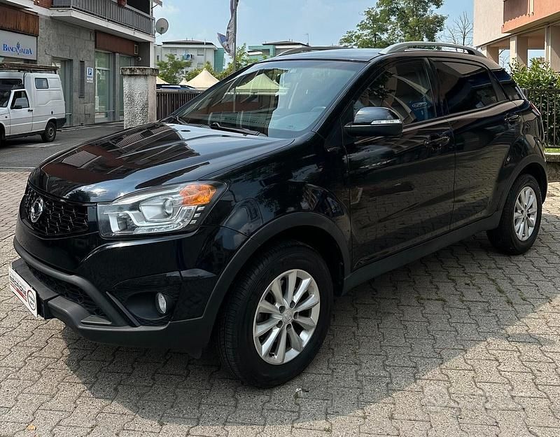 Usata Ssangyong (KGM) Korando 147 CV (108 kW) 2014 Nero SUV