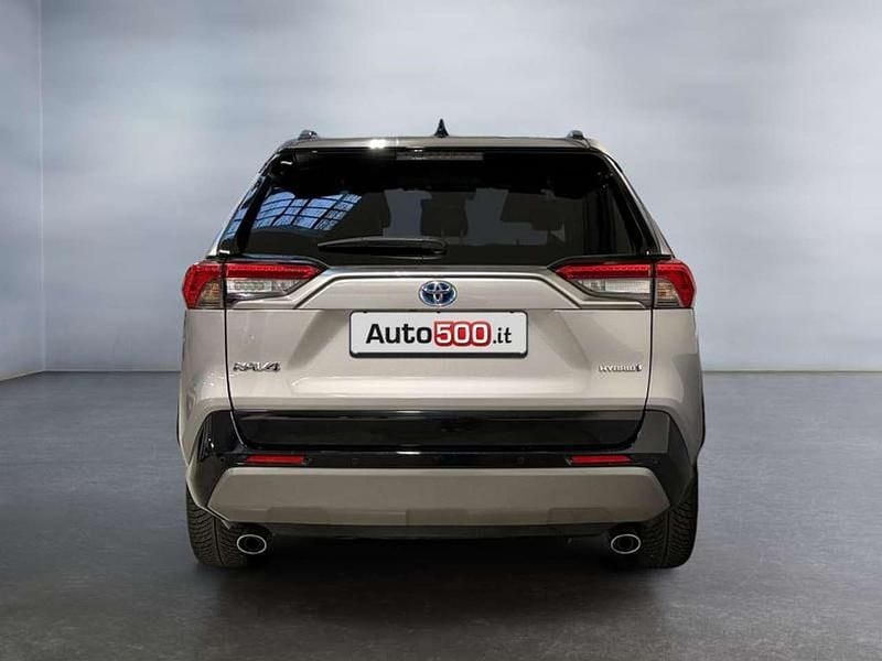 Usata Toyota RAV4 Hybrid Style 178 CV (130 kW) 2021 Argento SUV