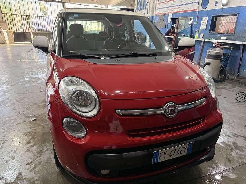 Usata 2015 Fiat 500L Living Monovolume | 7900 € (Buon prezzo) - Immagine 1/4