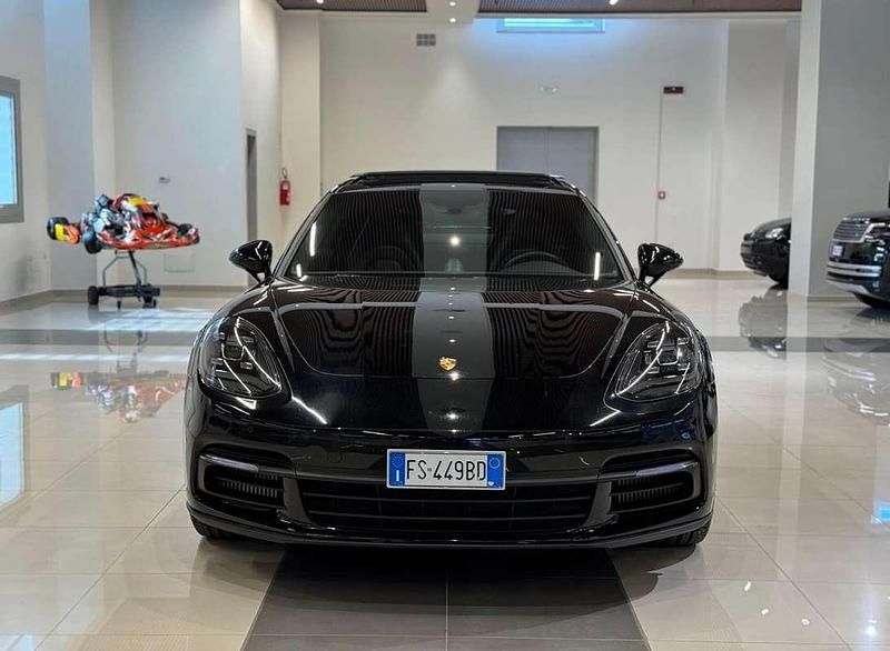 Usata Porsche Panamera 330 CV (242 kW) 2018 Nero Berlina