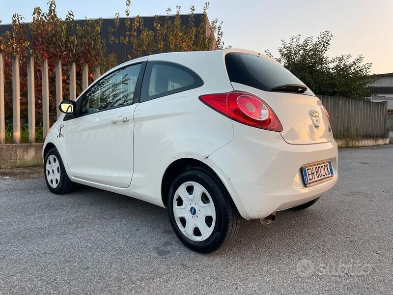Usata Ford Ka 69 CV (50 kW) 2012 Bianco Utilitaria