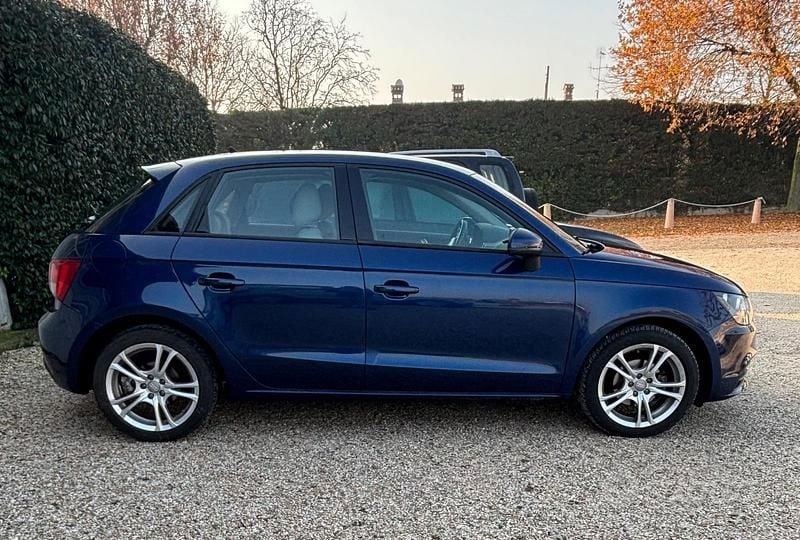 Usata Audi A1 Ambition 89 CV (65 kW) 2014 Blu Berlina