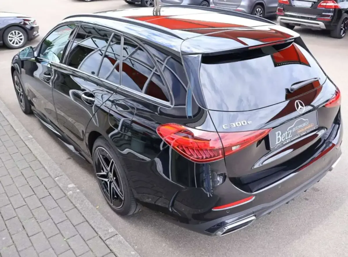 Usata Mercedes C300 Advanced 313 CV (230 kW) 2024 Nero SUV