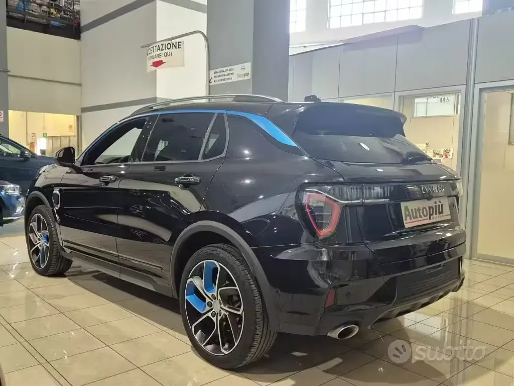 Usata Lynk & Co 01 179 CV (131 kW) 2023 Nero SUV