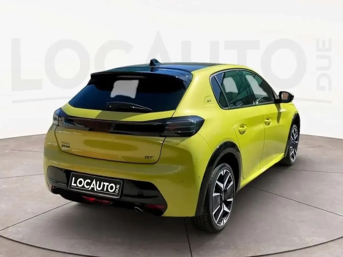 Usata Peugeot 208 GT 101 CV (74 kW) 2024 Giallo Utilitaria