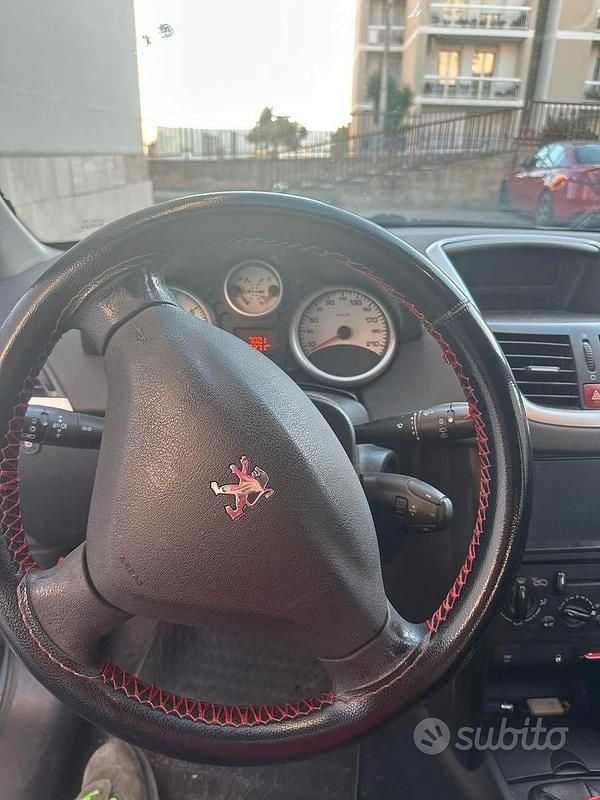 Usata Peugeot 207 75 CV (55 kW) 2009 Grigio Utilitaria