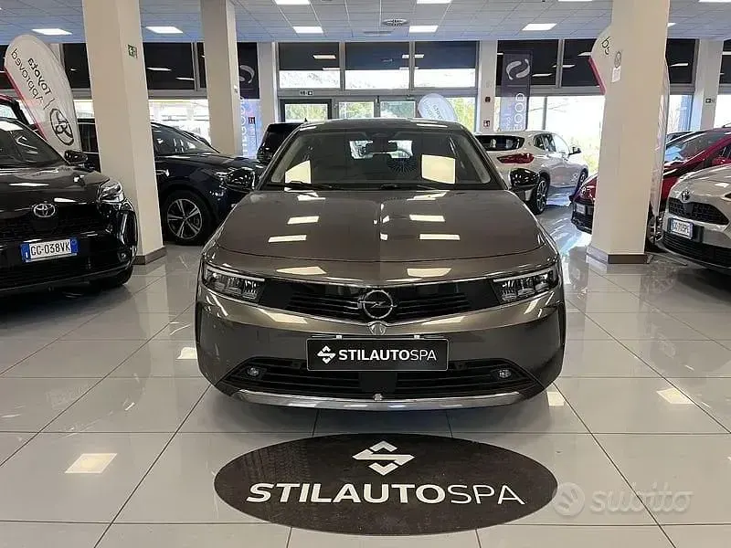 Usata Opel Astra Elegance 110 CV (80 kW) 2023 Utilitaria