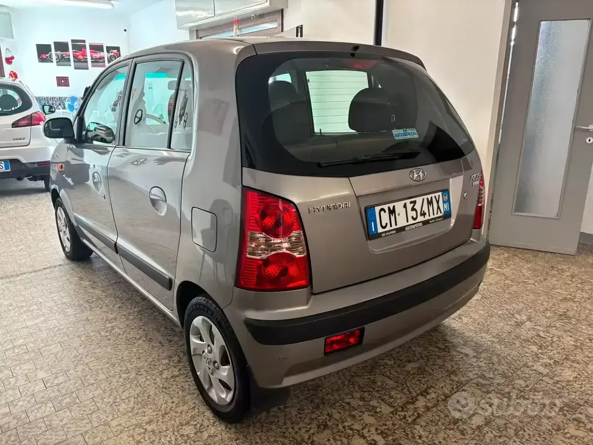 Usata Hyundai Atos Active 59 CV (43 kW) 2004 Grigio Utilitaria