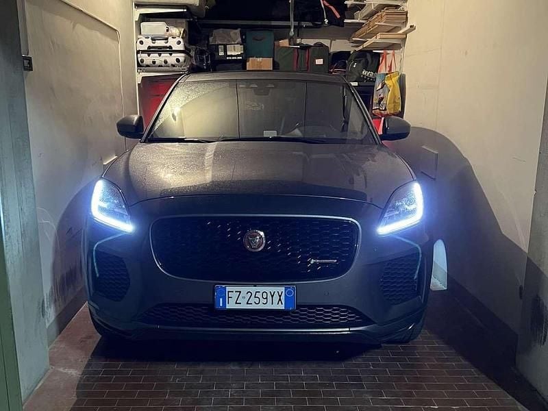 Usata Jaguar E-Pace R-Dynamic 150 CV (110 kW) 2020 Grigio SUV