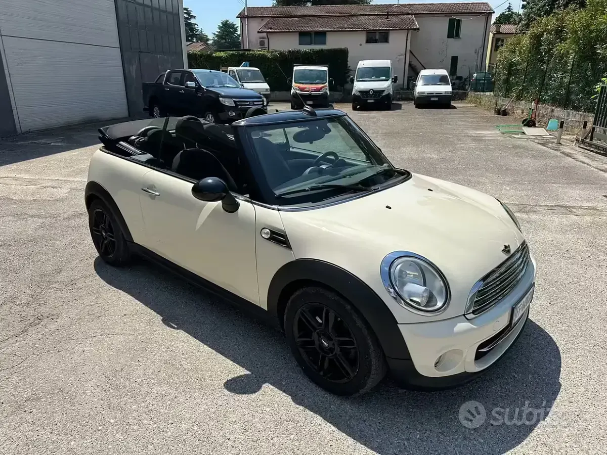 Usata Mini Cooper D Cabriolet 111 CV (81 kW) 2014 Bianco Cabrio