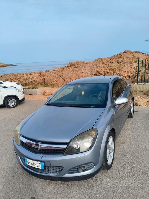 Usata Opel Astra 82 CV (60 kW) 2008 Grigio Utilitaria