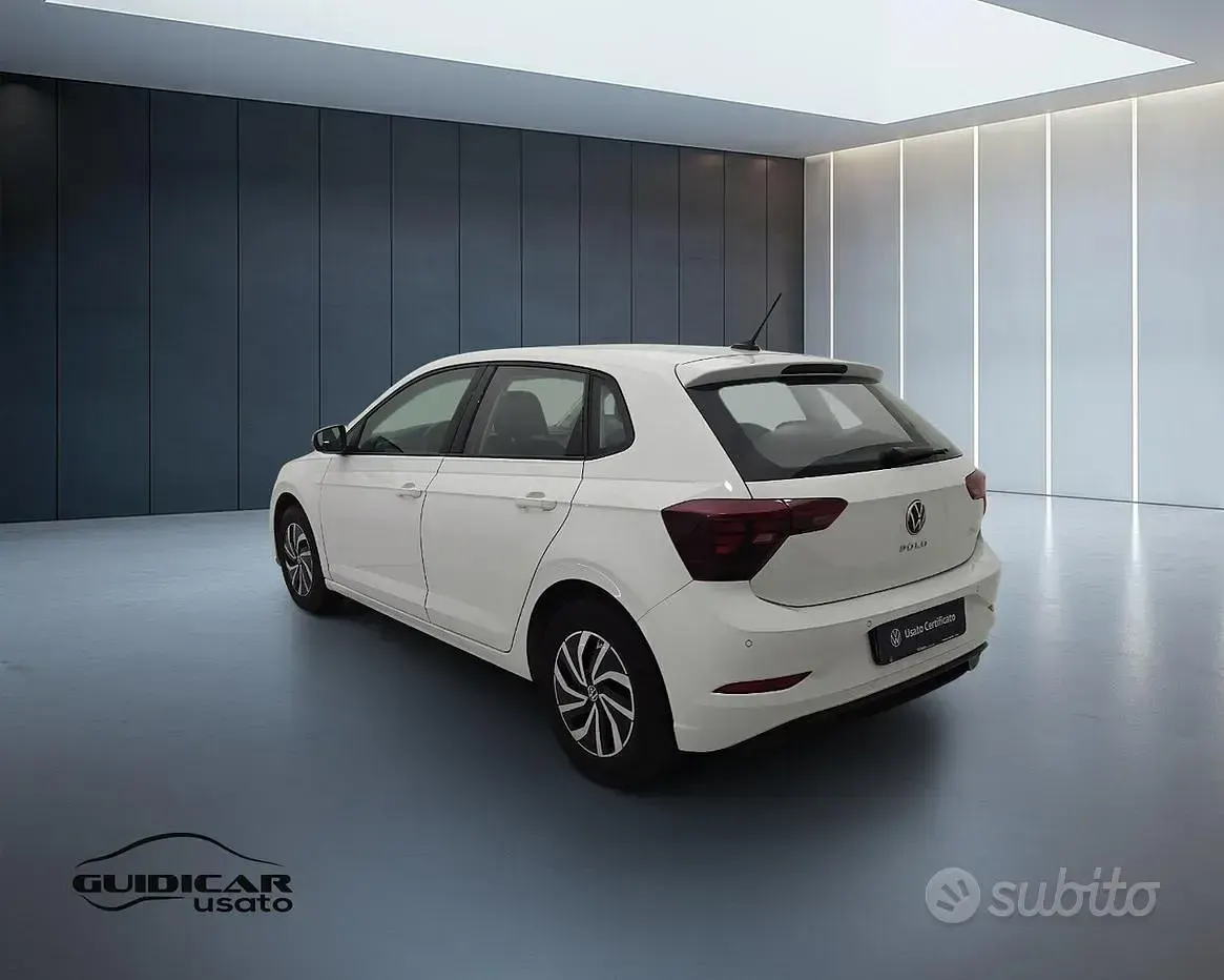 Usata VW Polo Life 95 CV (69 kW) 2023 Bianco Utilitaria