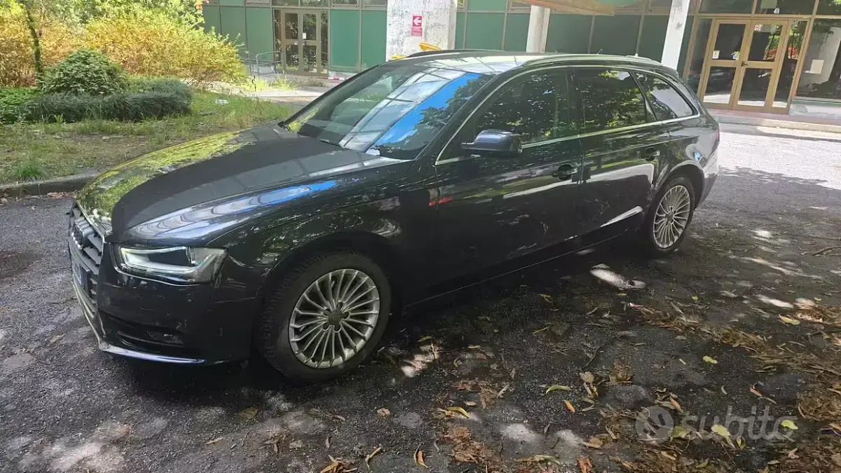 Usata Audi A4 Business 150 CV (110 kW) 2015 Nero Station wagon