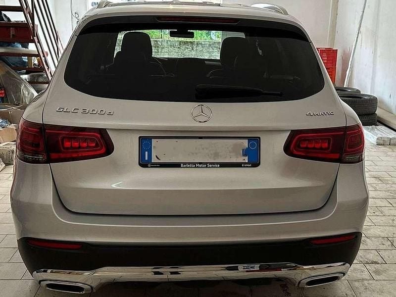 Argento Usata 2021 Mercedes GLC300 SUV | 36.000 € (Super prezzo) - Immagine 1/4