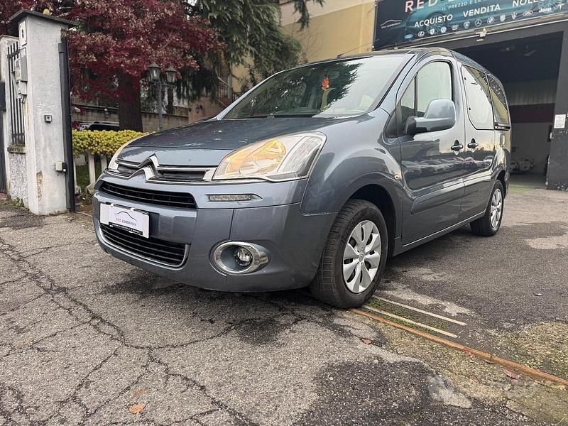 Grigio Usata 2013 Citroën Berlingo Seduction Monovolume | 5900 € (Ottimo prezzo) - Immagine 1/4