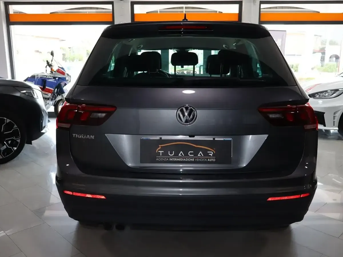 Usata VW Tiguan Elegance 150 CV (110 kW) 2020 Grigio SUV