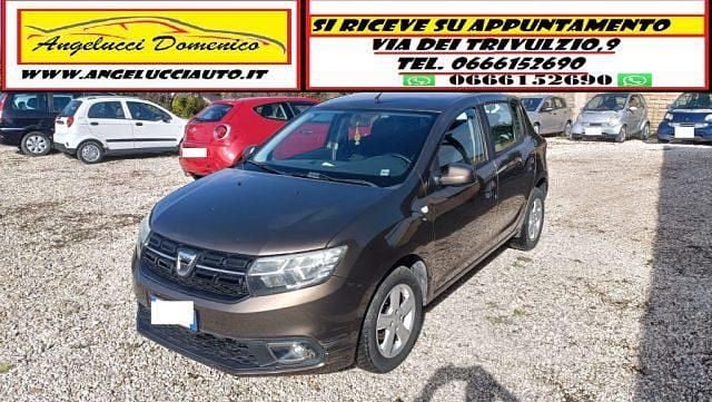 Usata Dacia Sandero 73 CV (53 kW) 2018 Marrone Berlina