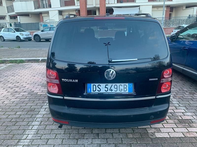Usata VW Touran 109 CV (80 kW) 2008 Nero Monovolume