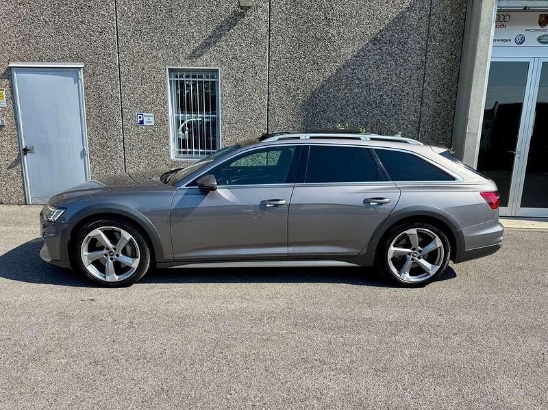 Usata Audi A6 Allroad Ambiente 344 CV (253 kW) 2021 Grigio scuro Station wagon