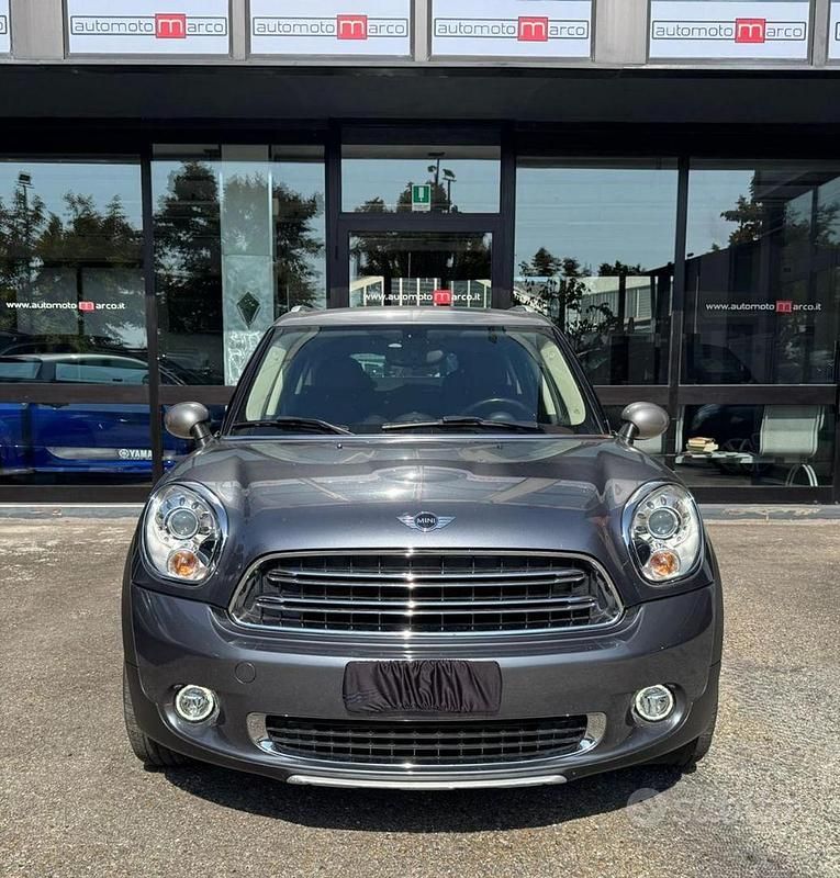 Usata Mini Park Lane Countryman 111 CV (81 kW) 2017 Grigio SUV