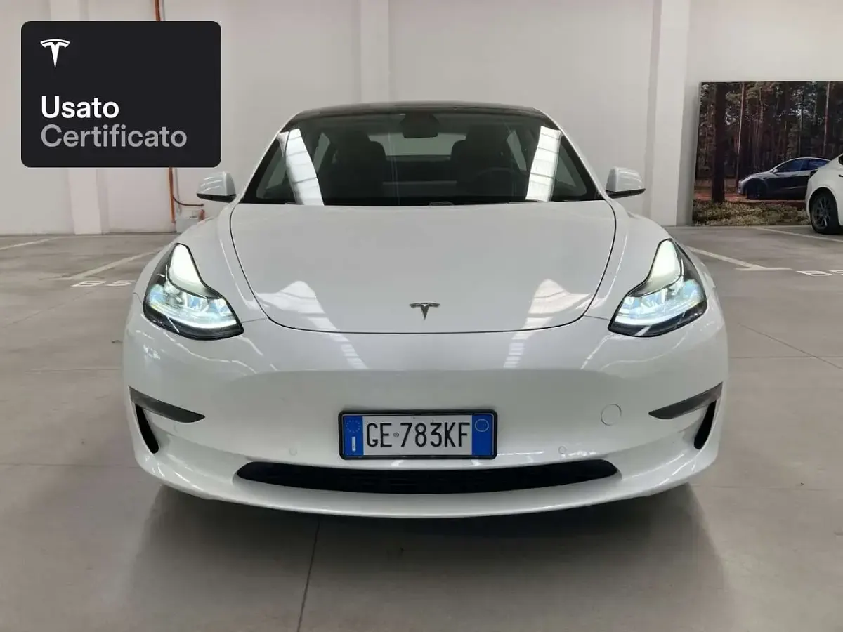Usata Tesla Model 3 Long Range AWD 324 kW (441 CV) 2021 Pearl white multicoat Berlina