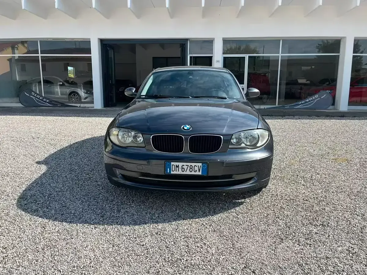 Usata BMW 118 Efficient Dynamics 143 CV (105 kW) 2007 Grigio Utilitaria